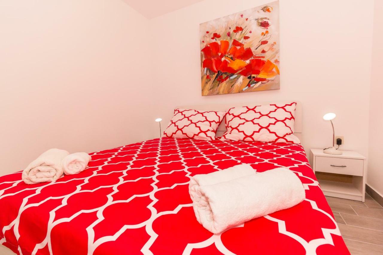 Апартаменты App Joly In Center Old Town Биоград-на-Мору Экстерьер фото